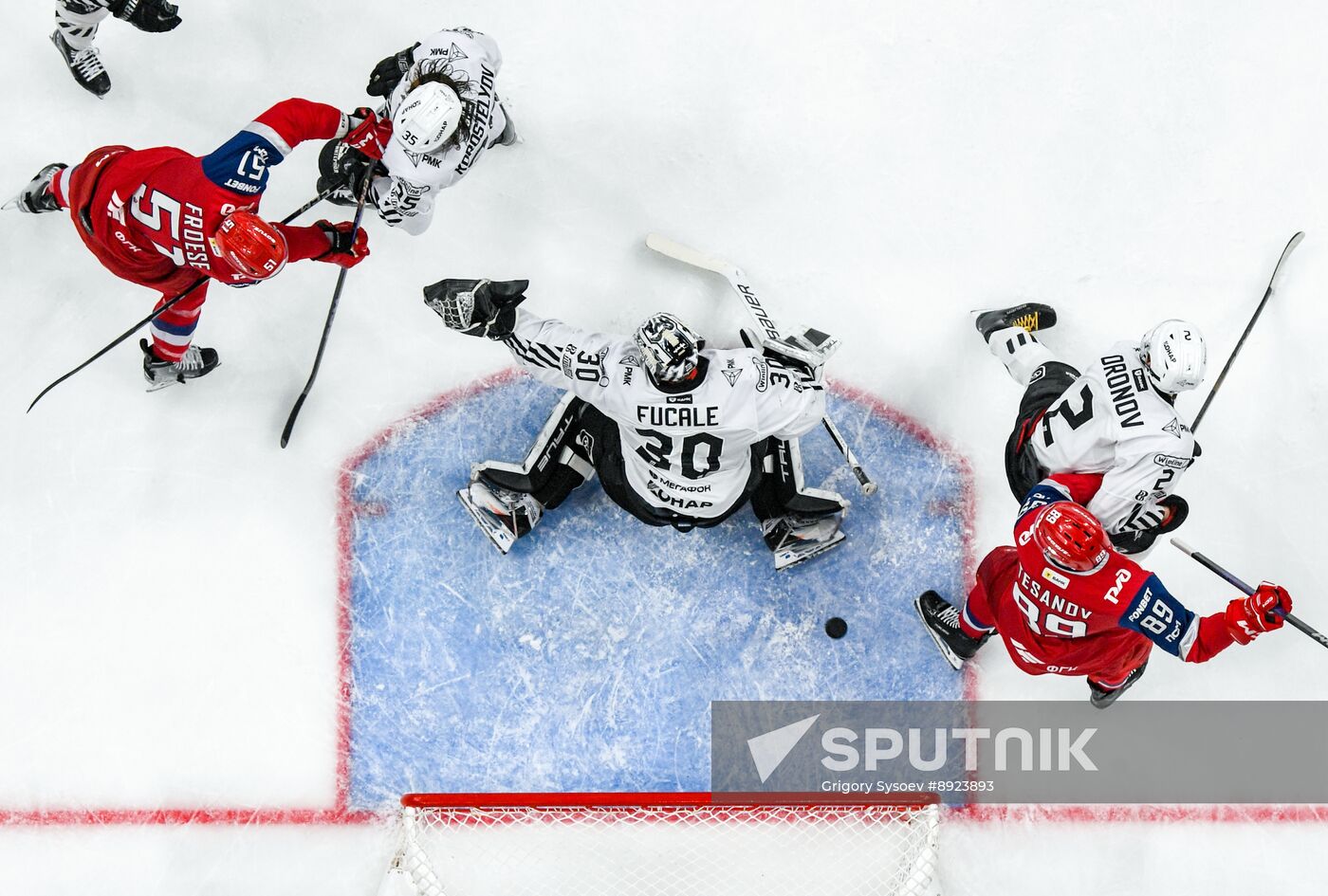 Russia Ice Hockey Kontinental League Lokomotiv - Traktor