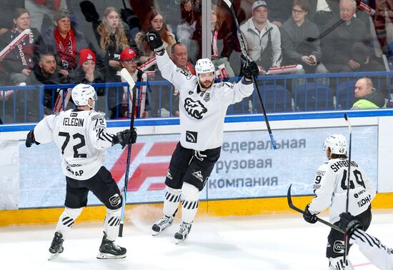 Russia Ice Hockey Kontinental League Lokomotiv - Traktor