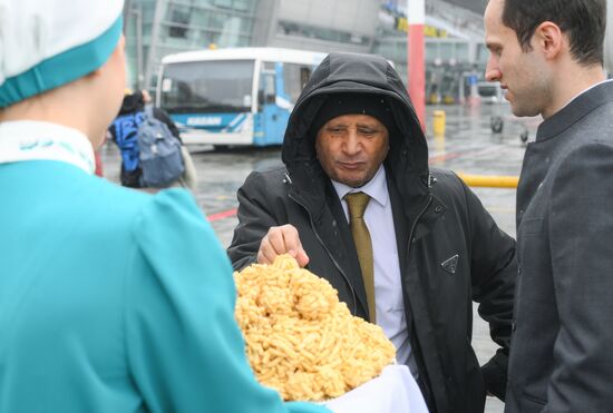 Guests arrive at KAZANFORUM 2025