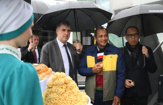 Guests arrive at KAZANFORUM 2025