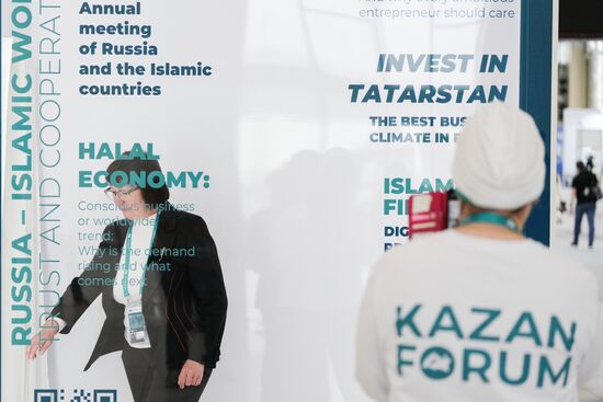 XVI International Economic Forum "RUSSIA - ISLAMIC WORLD: KAZANFORUM." Location: Russia, Republic of Tatarstan, Kazan. Author: Alexander Vilf/Sputnik. KAZANFORUM 2025. On the sidelines