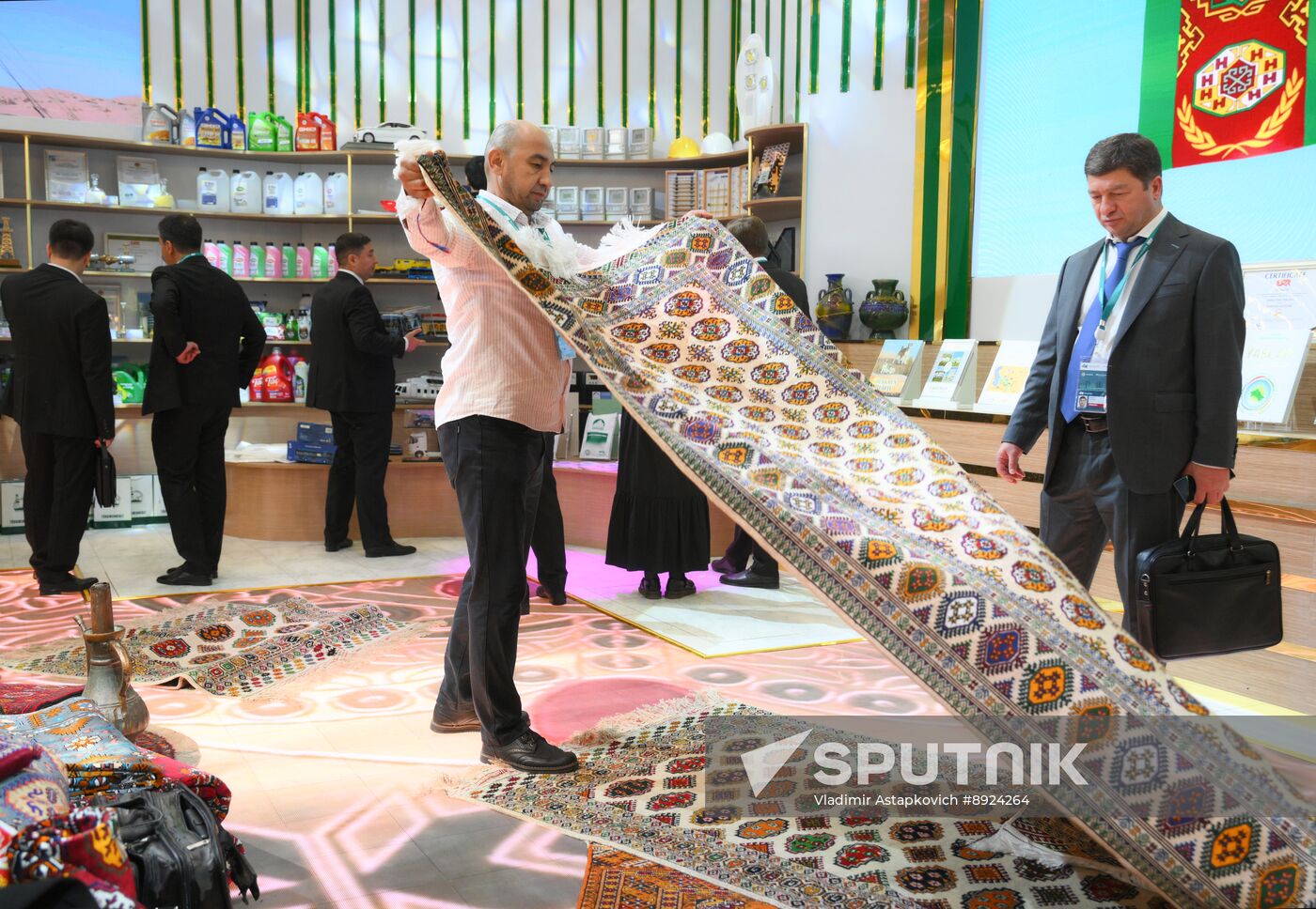 KAZANFORUM 2025. On the sidelines