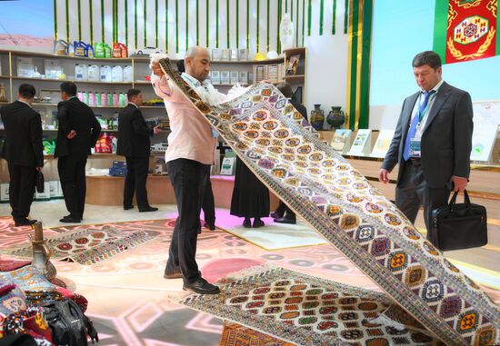 XVI International Economic Forum "RUSSIA - ISLAMIC WORLD: KAZANFORUM." Location: Russia, Republic of Tatarstan, Kazan. Author: Vladimir Astapkovich/Sputnik. KAZANFORUM 2025. On the sidelines