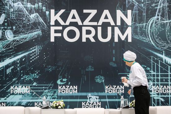 XVI International Economic Forum "RUSSIA - ISLAMIC WORLD: KAZANFORUM." Location: Russia, Republic of Tatarstan, Kazan. Author: Anatoly Medved/Sputnik. KAZANFORUM 2025. On the sidelines