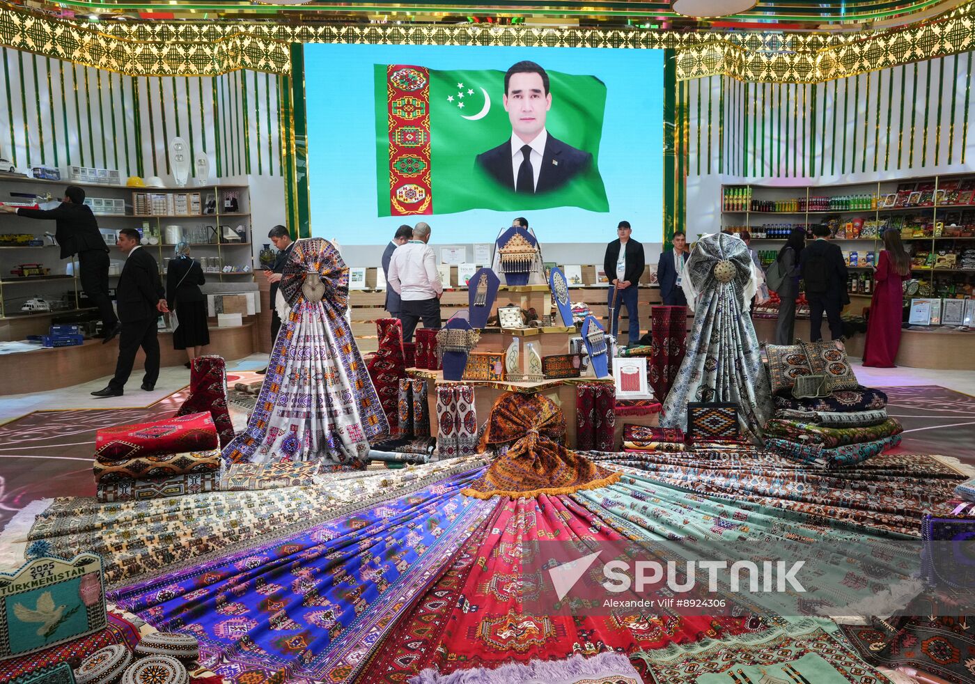 KAZANFORUM 2025. On the sidelines