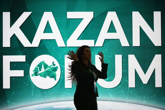 On the sidelines of the XVI International Economic Forum "RUSSIA - ISLAMIC WORLD: KAZANFORUM." Location: Russia, Republic of Tatarstan, Kazan. Author: Alexandr Kryazhev/Sputnik. KAZANFORUM 2025. On the sidelines