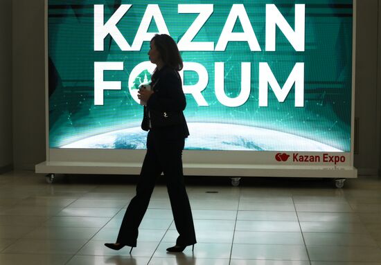 On the sidelines of the XVI International Economic Forum "RUSSIA - ISLAMIC WORLD: KAZANFORUM." Location: Russia, Republic of Tatarstan, Kazan. Author: Maxim Platonov/Sputnik. KAZANFORUM 2025. On the sidelines