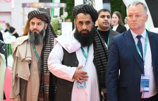 On the sidelines of the XVI International Economic Forum "RUSSIA - ISLAMIC WORLD: KAZANFORUM." Location: Russia, Republic of Tatarstan, Kazan. Author: Alexandr Kryazhev/Sputnik. KAZANFORUM 2025. On the sidelines