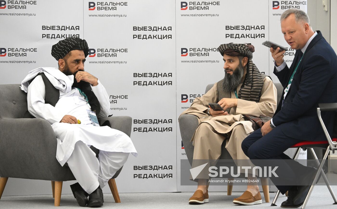 KAZANFORUM 2025. On the sidelines