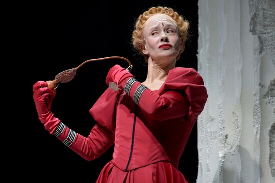 Russia Theatre Elizabeth of England