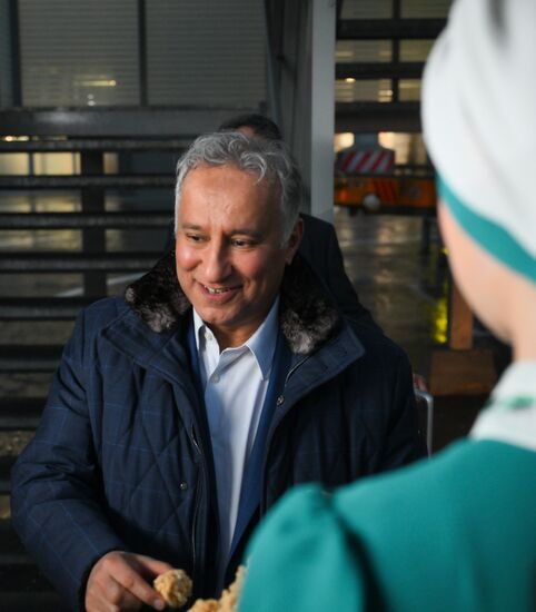 Guests arrive at KAZANFORUM 2025