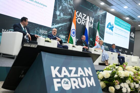 KAZANFORUM 2025. MTC North-South: A New Concept. Quick Entry Into the Premium Markets of the East, Africa, Asia and India