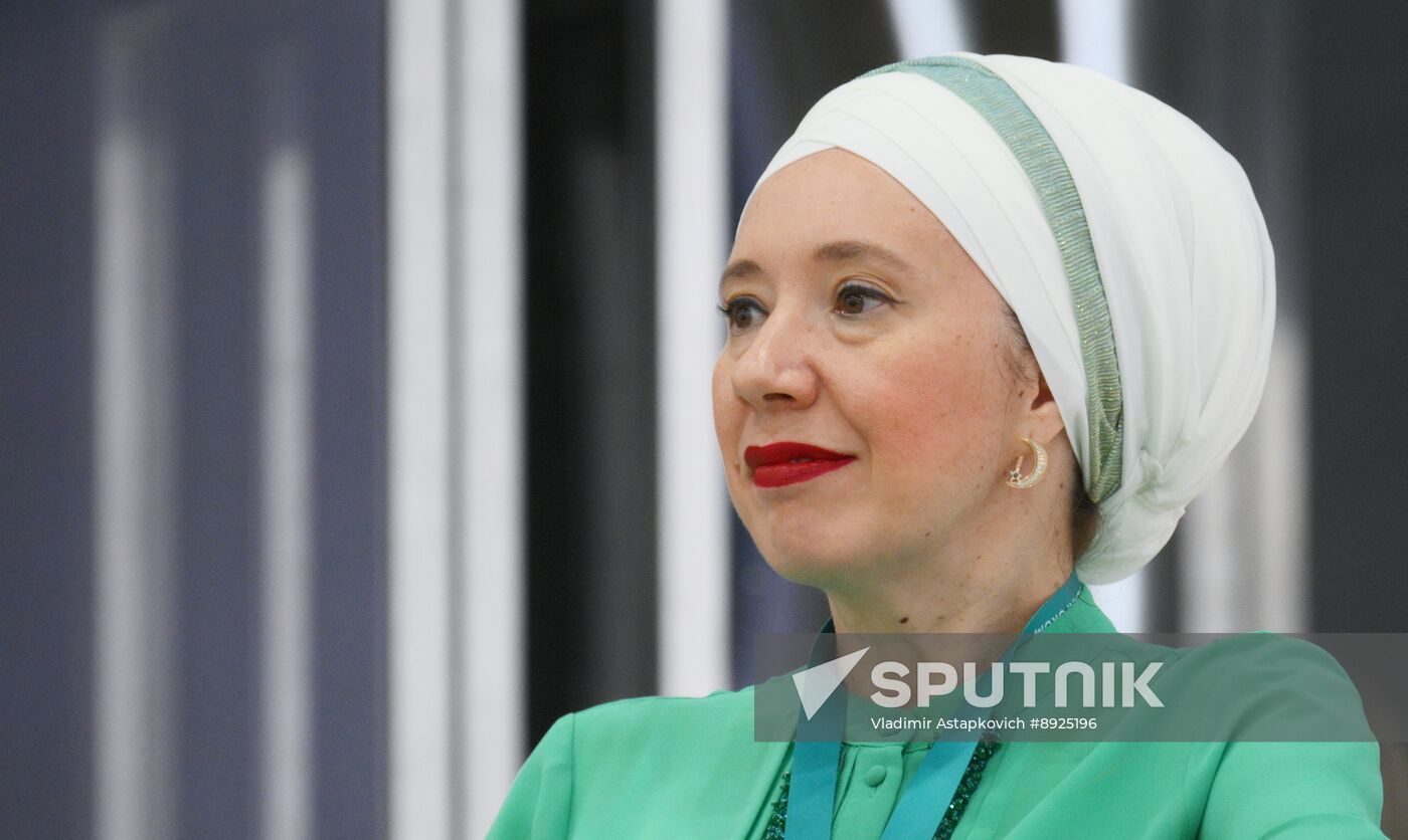 KAZANFORUM 2025. Grand opening of the track "Female Perspective"