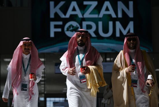 The XVI International Economic Forum "RUSSIA – ISLAMIC WORLD: KAZANFORUM" 2025. Location: Russia, Republic of Tatarstan, Kazan. Author: Vladimir Astapkovich/Sputnik. KAZANFORUM 2025. On the sidelines