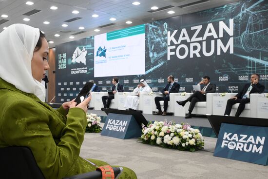 KAZANFORUM 2025. Issues of Investment Cooperation in the Development of Industrial and Trade Cooperation Between Russia and the UAE