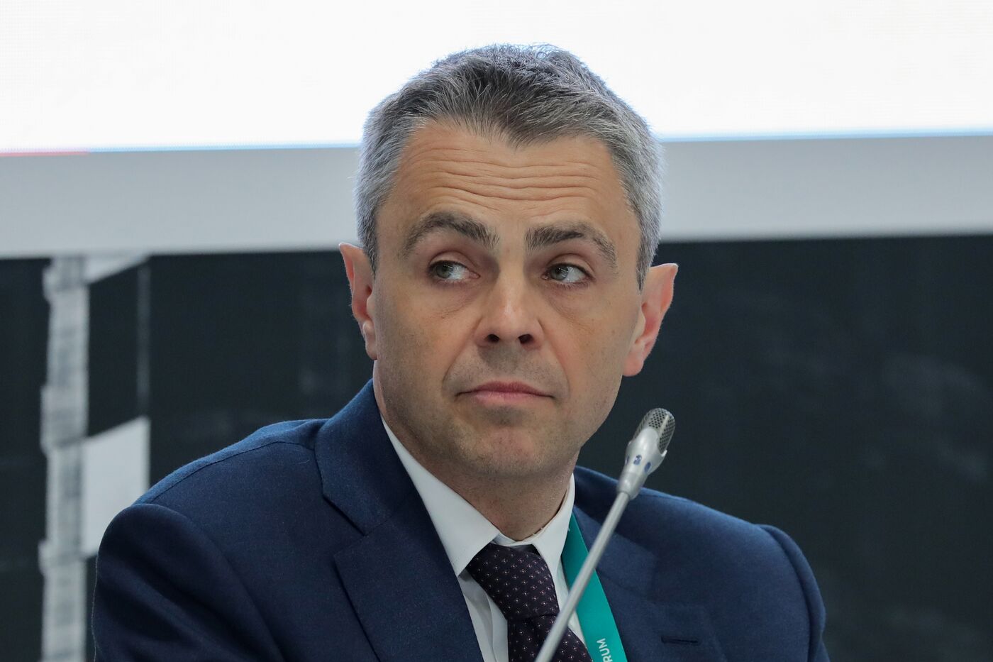 KAZANFORUM 2025. Plenary session: "Global trends in real estate: adaptability, digitalization and investments in the era of change"