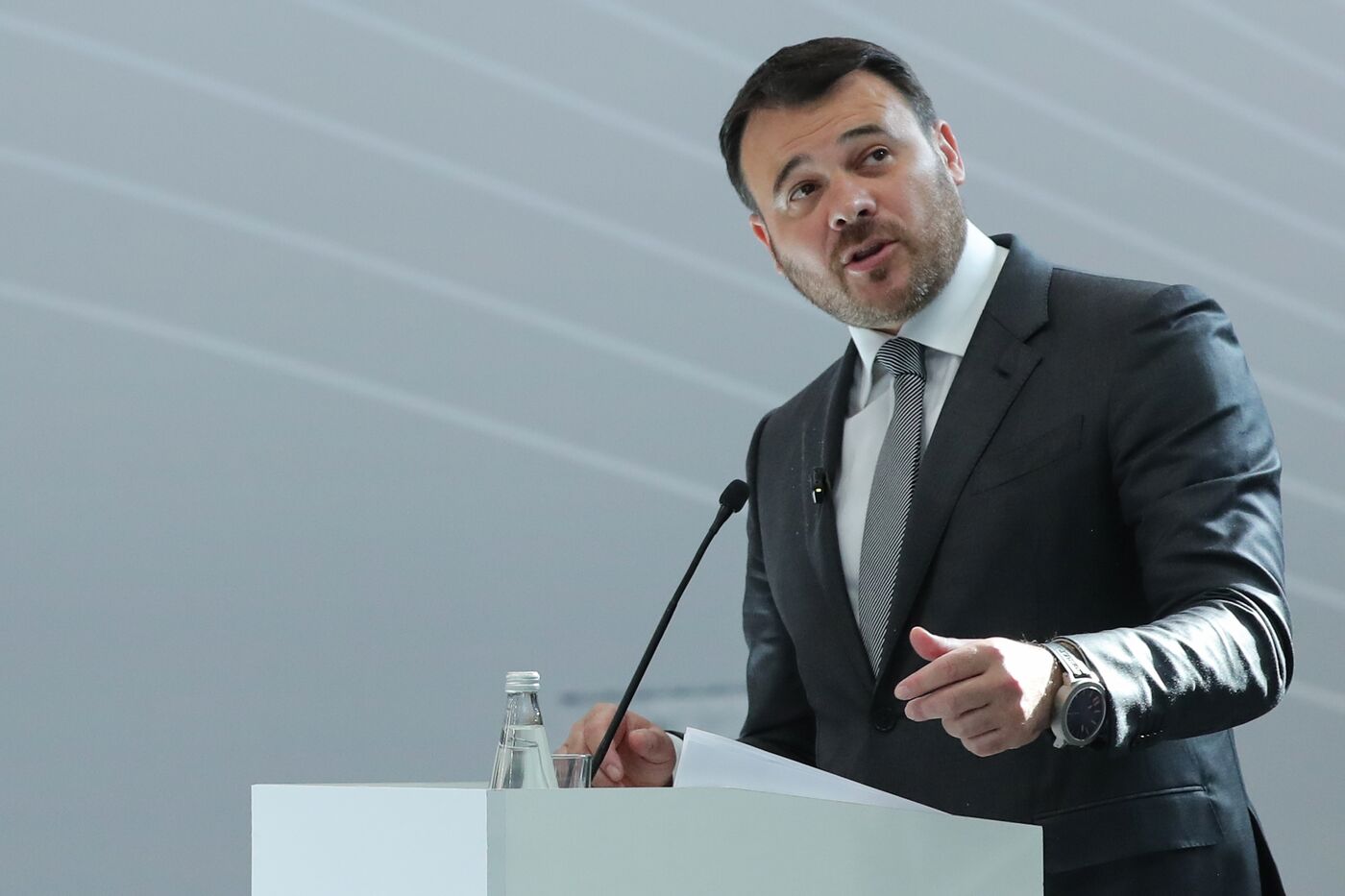 KAZANFORUM 2025. Plenary session: "Global trends in real estate: adaptability, digitalization and investments in the era of change"