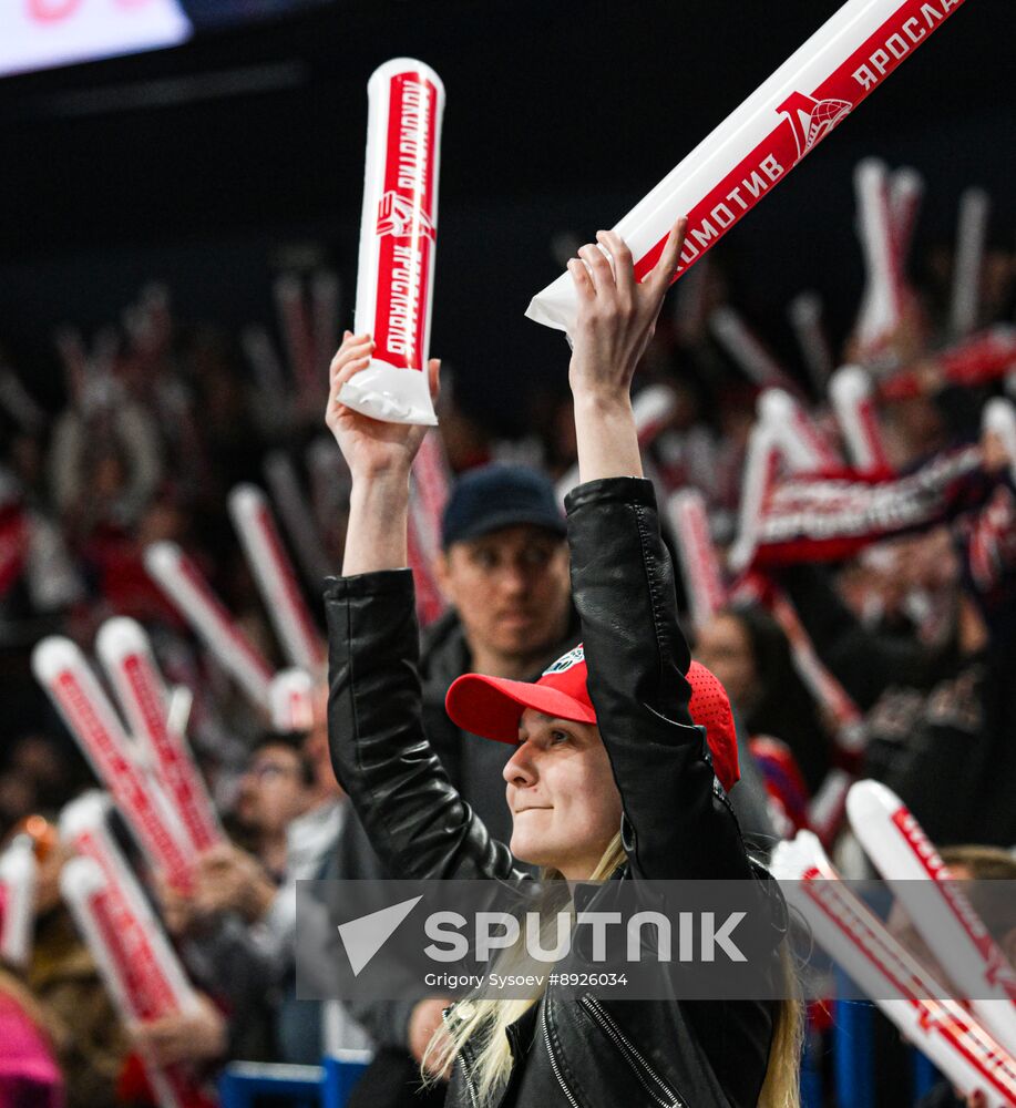 Russia Ice Hockey Kontinental League Lokomotiv - Traktor