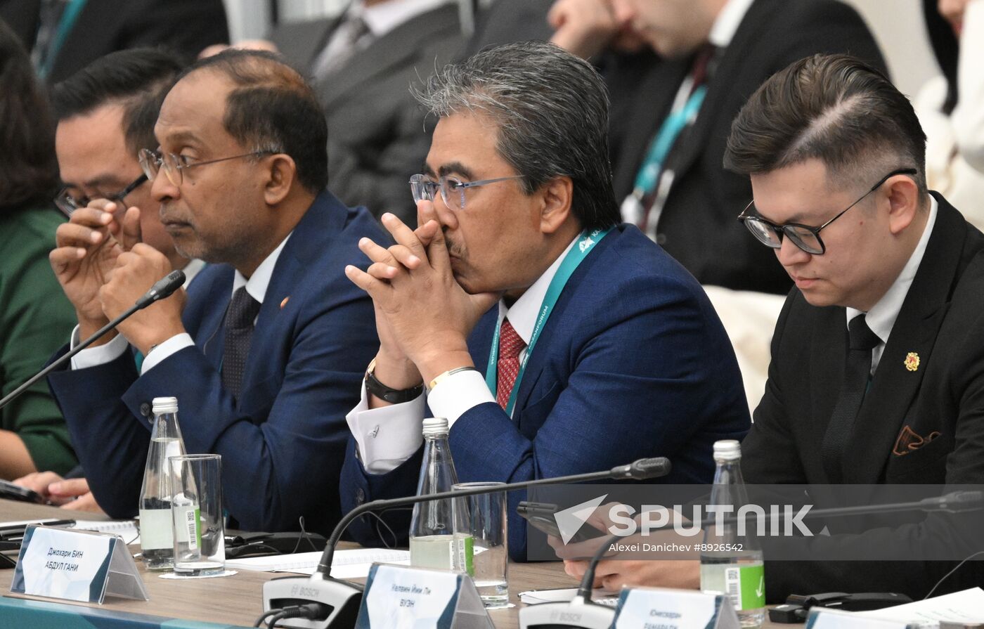 KAZANFORUM 2025. Plenary session: Digitalization: New Reality and Additional Opportunities For Expanding Cooperation