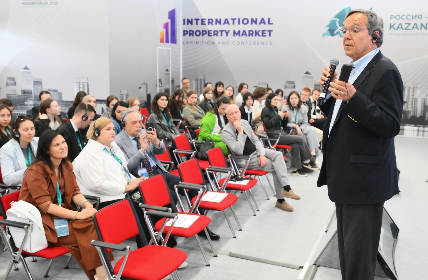 KAZANFORUM 2025. Lecture by Guillermo Peñalosa