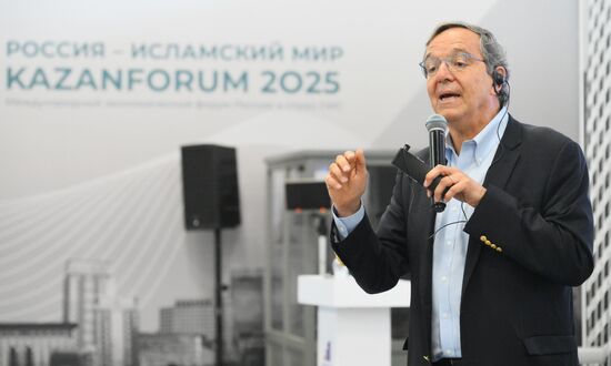 KAZANFORUM 2025. Lecture by Guillermo Peñalosa