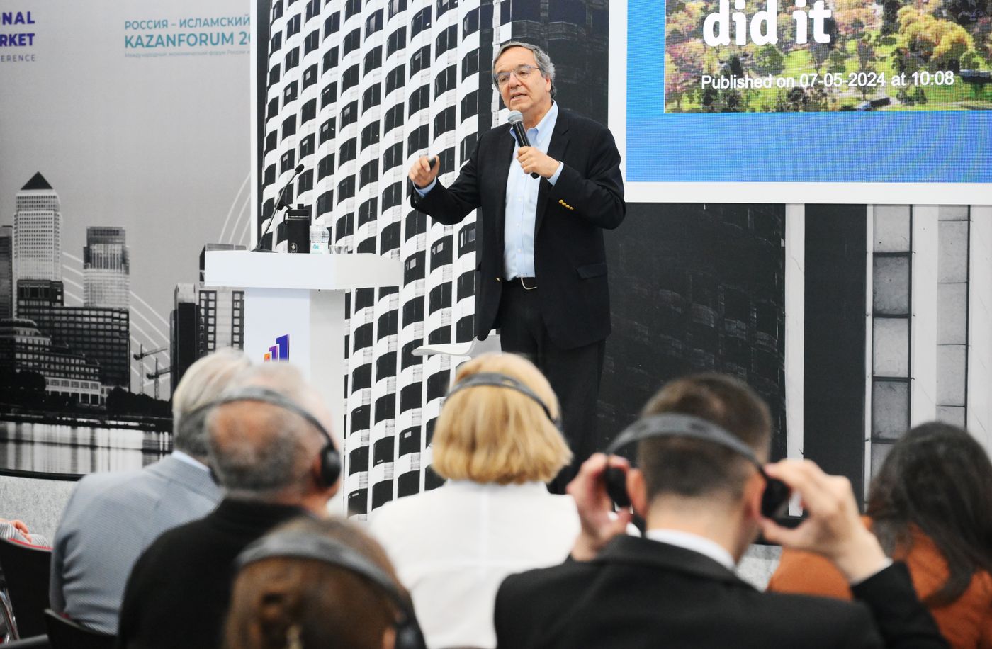 KAZANFORUM 2025. Lecture by Guillermo Peñalosa