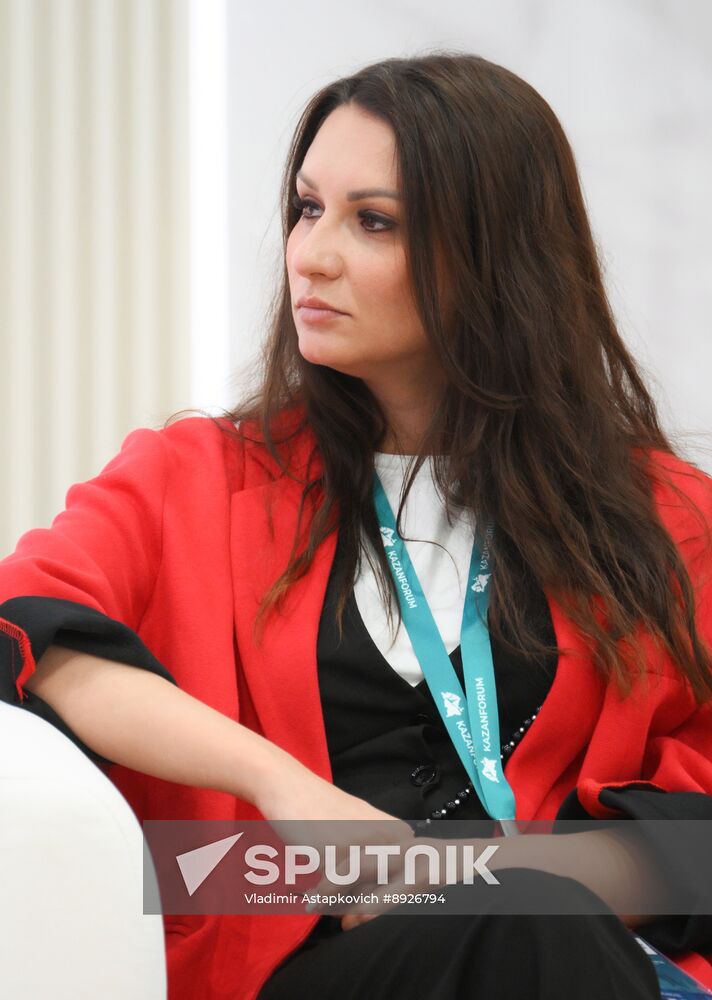 KAZANFORUM 2025. Business Dialogue of Women Russia - Islamic World