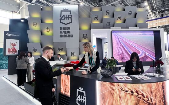 XVI International Economic Forum “Russia - Islamic World: KazanForum.” On the sidelines. Location: Russia, Republic of Tatarstan, Kazan. Author: Natalia Seliverstova/Sputnik. "KAZANFORUM" 2025. On the sidelines