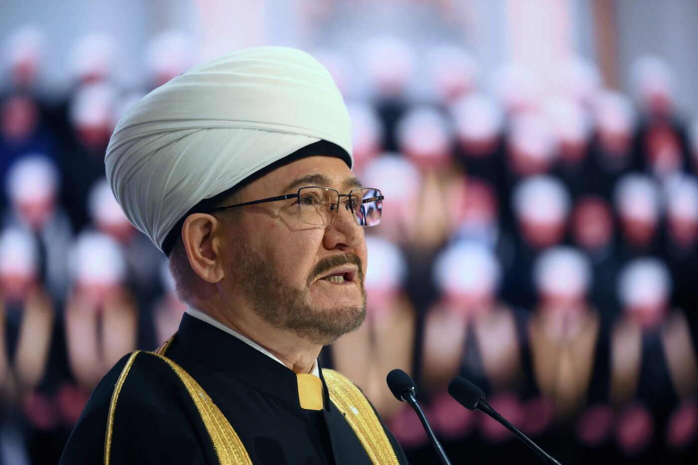 KAZANFORUM 2025. Plenary meeting of XV All-Russian Forum of Tatar Religious Leaders titled “National Identity and Religion”