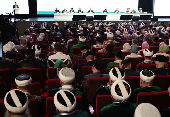 KAZANFORUM 2025. Plenary meeting of XV All-Russian Forum of Tatar Religious Leaders titled “National Identity and Religion”