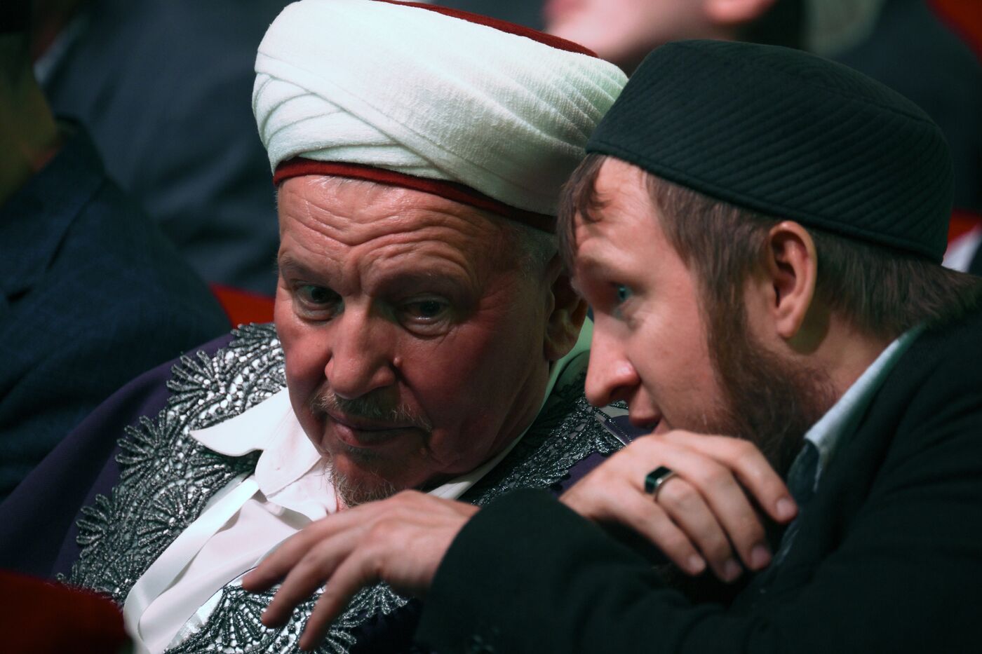 KAZANFORUM 2025. Plenary meeting of XV All-Russian Forum of Tatar Religious Leaders titled “National Identity and Religion”
