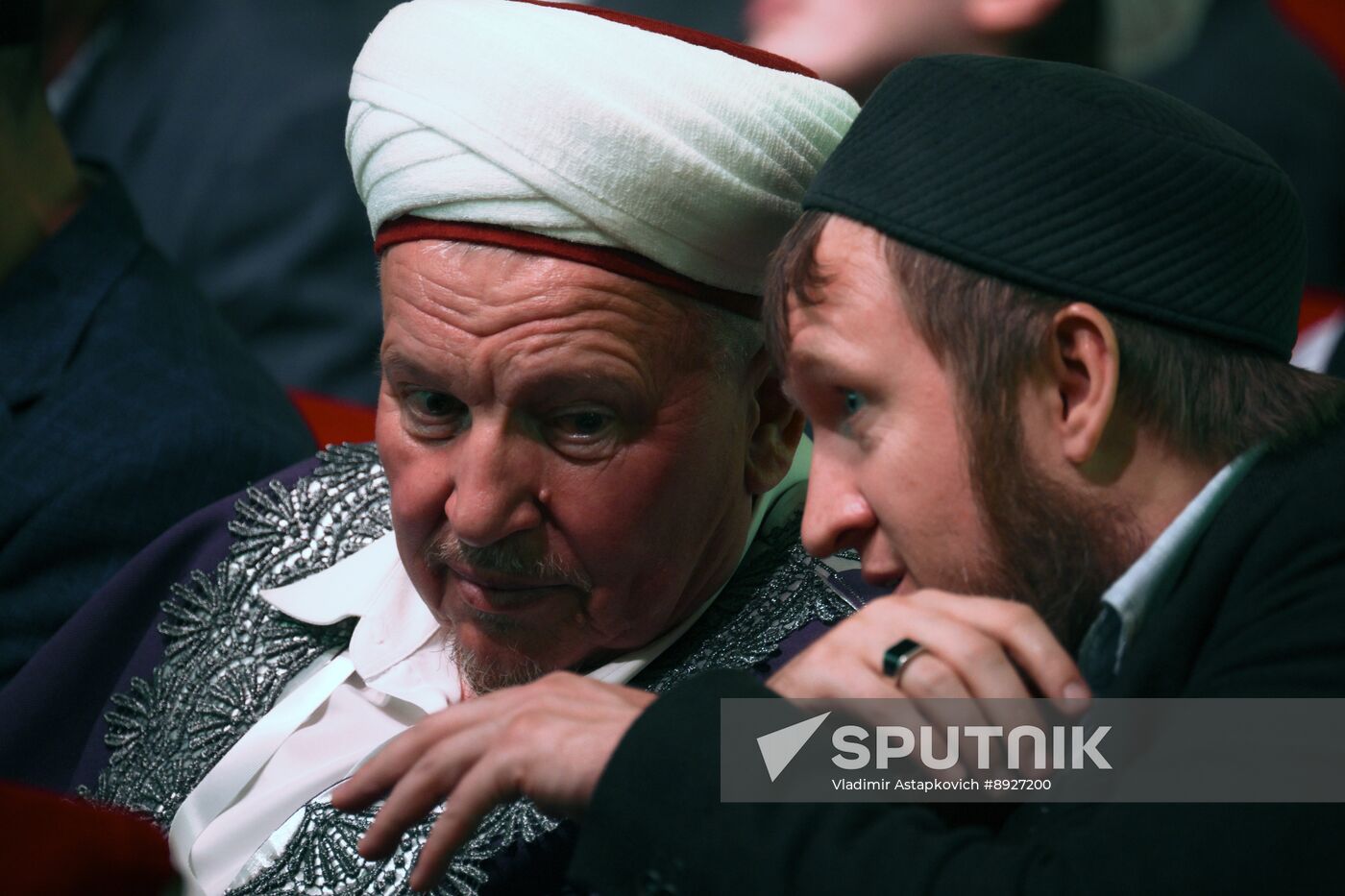 KAZANFORUM 2025. Plenary meeting of XV All-Russian Forum of Tatar Religious Leaders titled “National Identity and Religion”