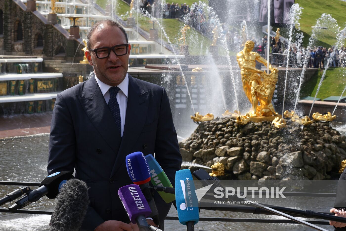 Russia Fountain Season