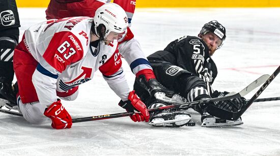 Russia Ice Hockey Kontinental League Traktor - Lokomotiv