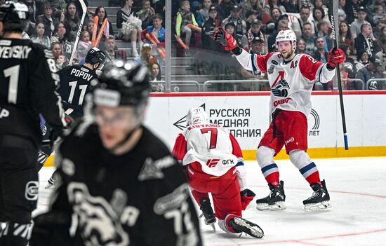 Russia Ice Hockey Kontinental League Traktor - Lokomotiv