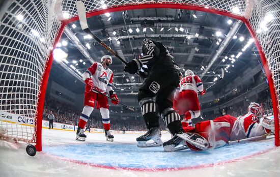 Russia Ice Hockey Kontinental League Traktor - Lokomotiv