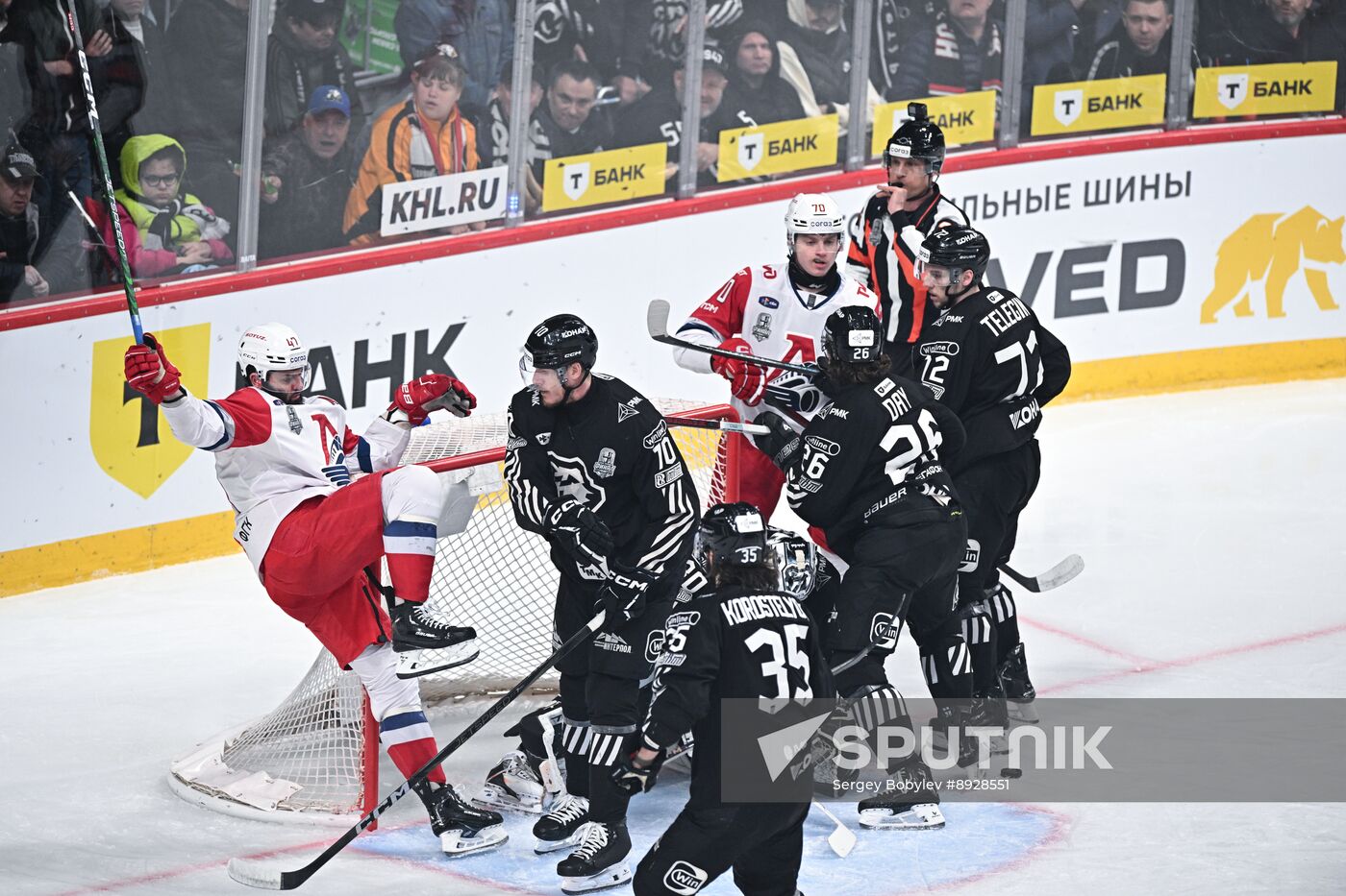 Russia Ice Hockey Kontinental League Traktor - Lokomotiv