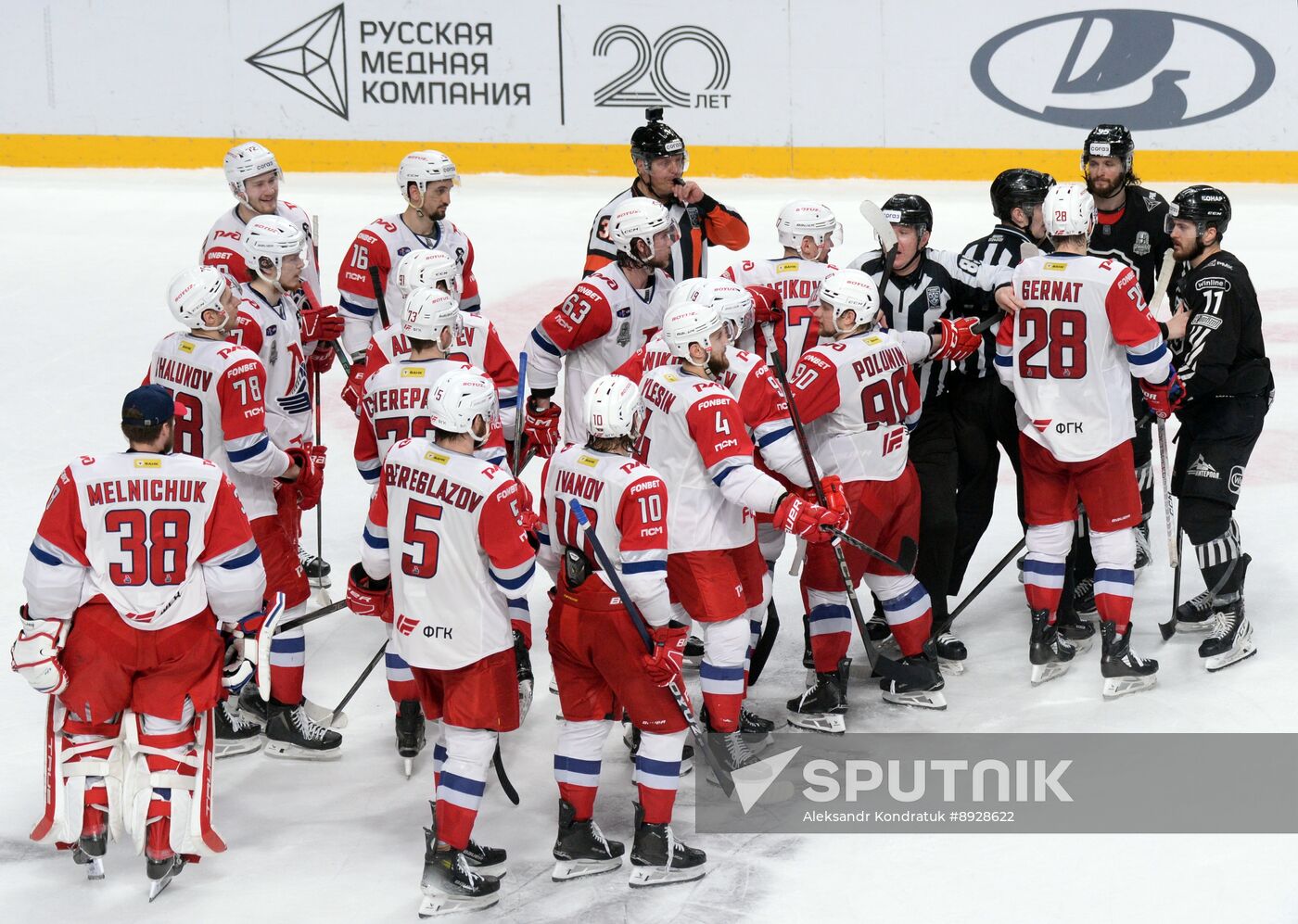 Russia Ice Hockey Kontinental League Traktor - Lokomotiv