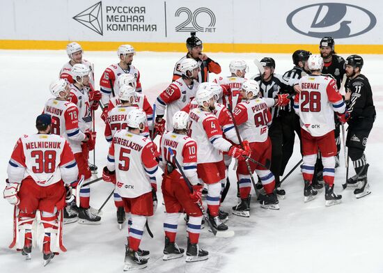 Russia Ice Hockey Kontinental League Traktor - Lokomotiv