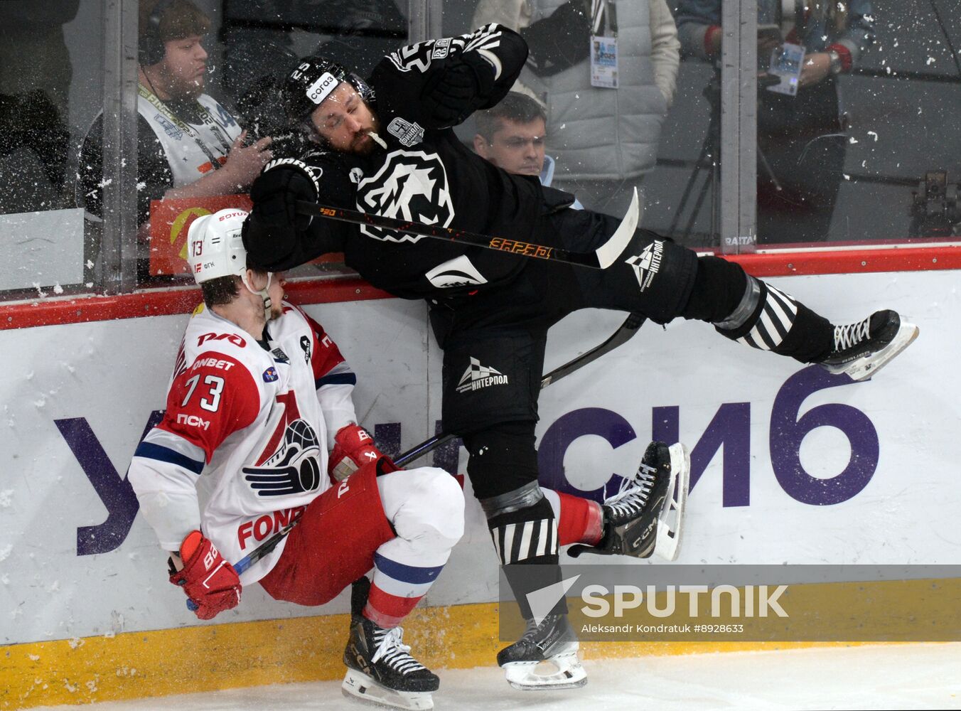 Russia Ice Hockey Kontinental League Traktor - Lokomotiv