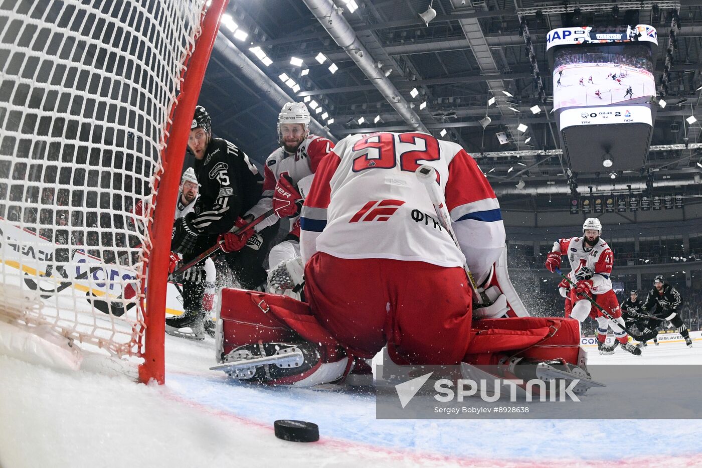 Russia Ice Hockey Kontinental League Traktor - Lokomotiv