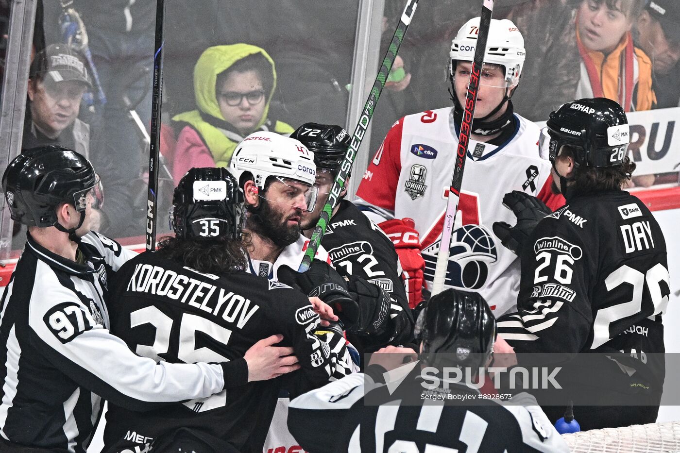 Russia Ice Hockey Kontinental League Traktor - Lokomotiv