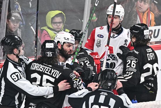 Russia Ice Hockey Kontinental League Traktor - Lokomotiv