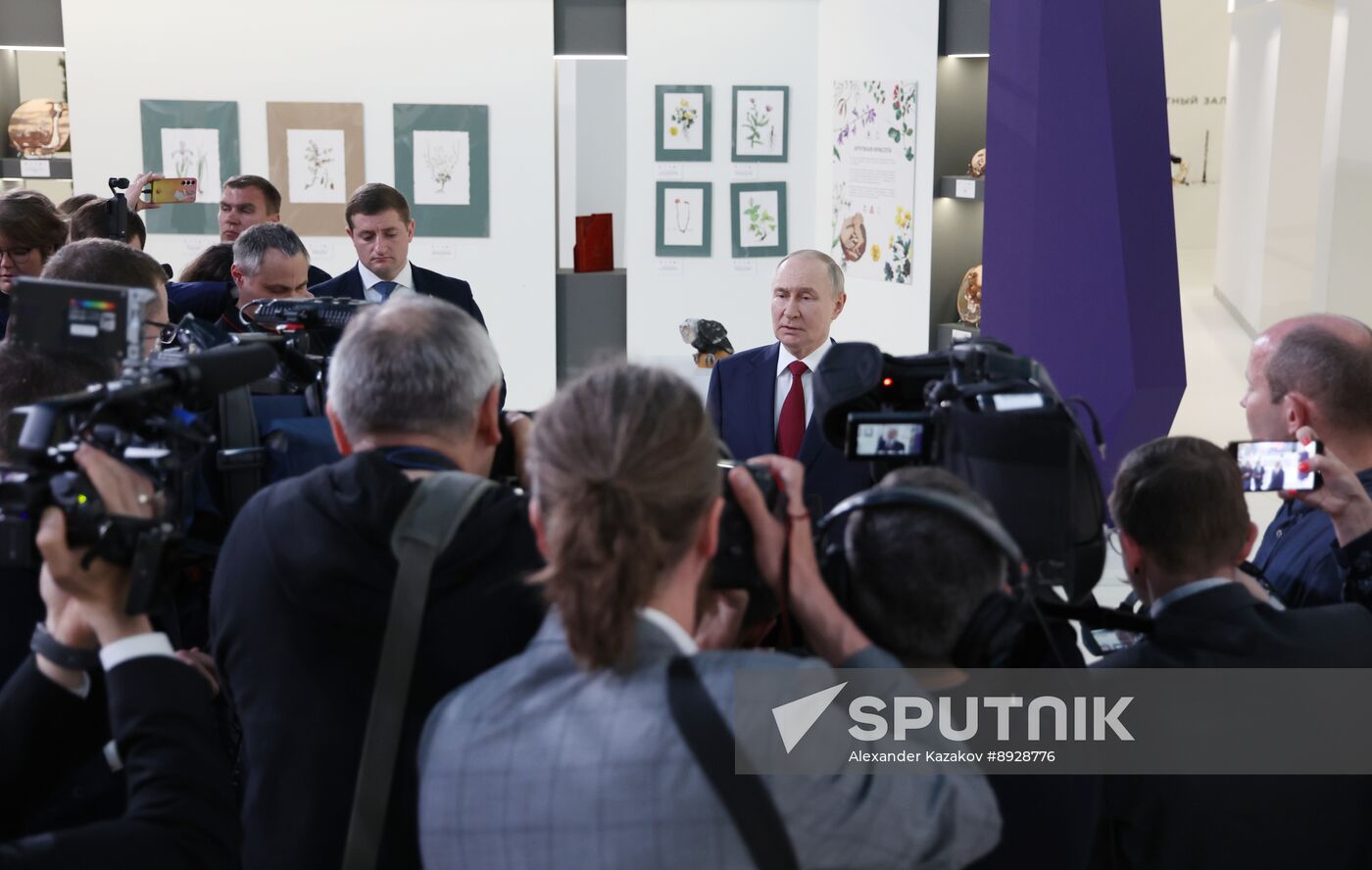 Russia Putin Southern Federal District