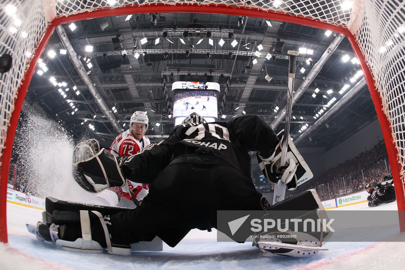 Russia Ice Hockey Kontinental League Traktor - Lokomotiv