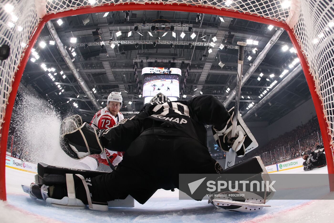 Russia Ice Hockey Kontinental League Traktor - Lokomotiv