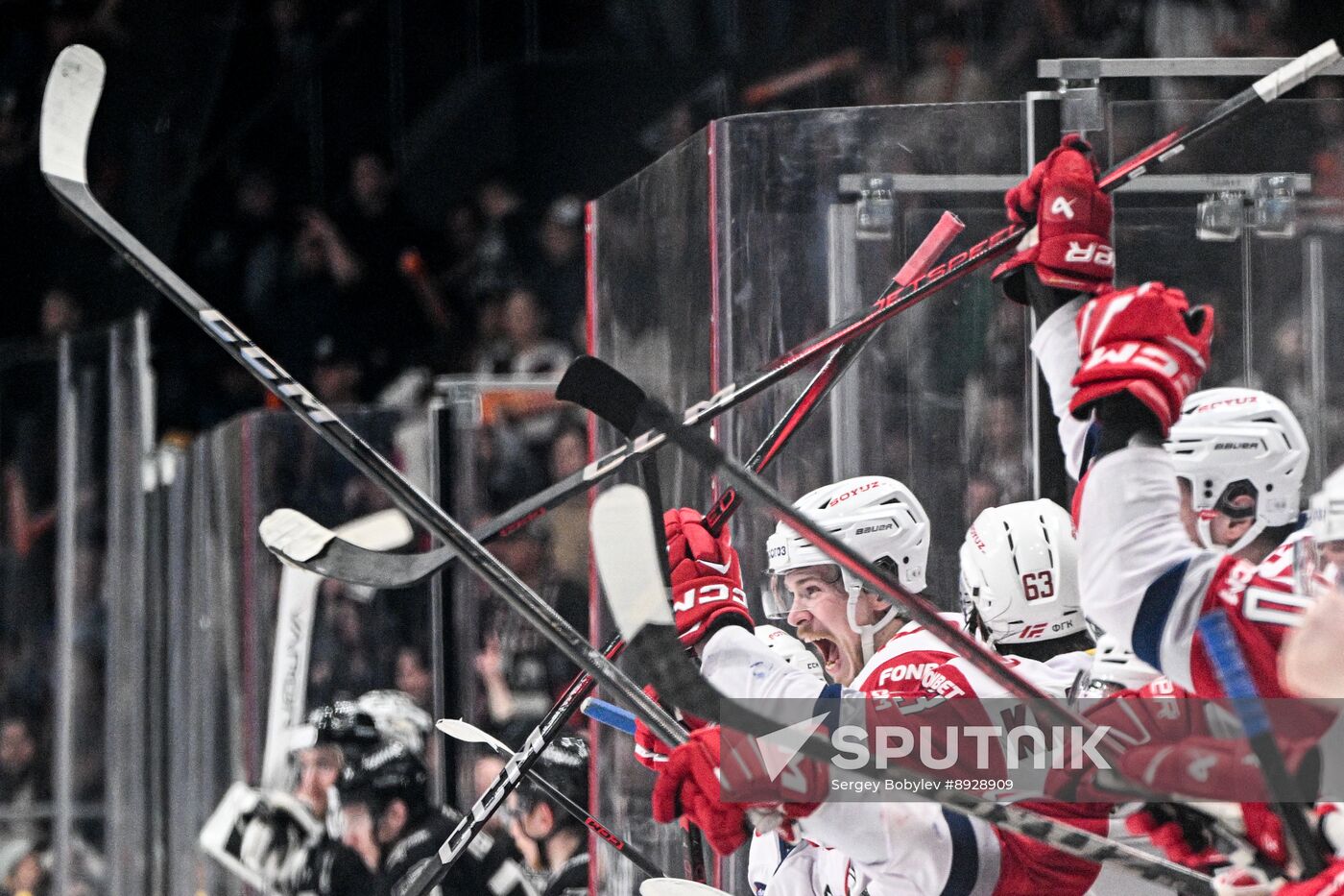 Russia Ice Hockey Kontinental League Traktor - Lokomotiv