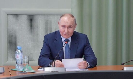 Russia Putin Kursk Region