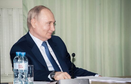 Russia Putin Kursk Region