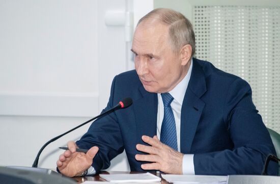 Russia Putin Kursk Region